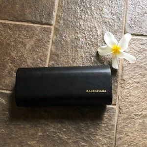🕶Balenciaga sun glass case👓